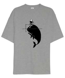 Balıkçı ve Balina - Fishing Gri Oversize Unisex Tişört