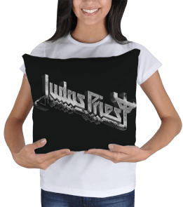 Judas Priest Kare Yastık