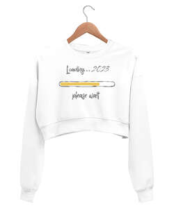 Loading 2023 Beyaz Kadın Crop Sweatshirt